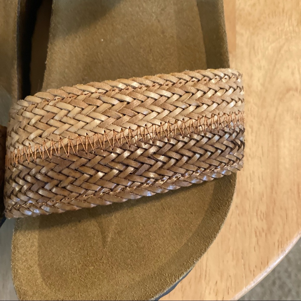 Spring Step Woven Wedge Sandals - Picture 3 of 6
